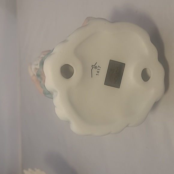 Home Interior 2 Collectible Porcelain Angel Figurines - Picture 16 of 16